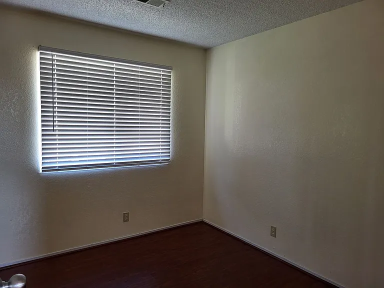 125 Serpentine Dr — Photo 23