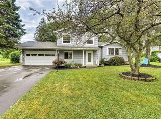 141 Hamden Cir, Hilton, NY 14468