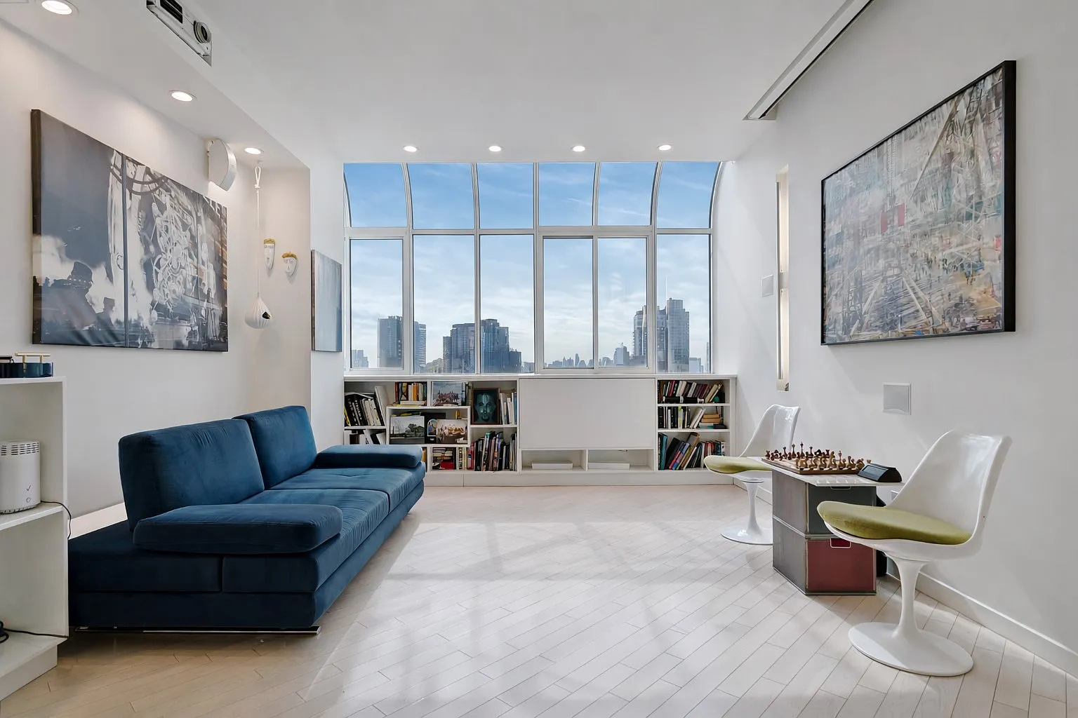 310 East 46th Street — Photo 2