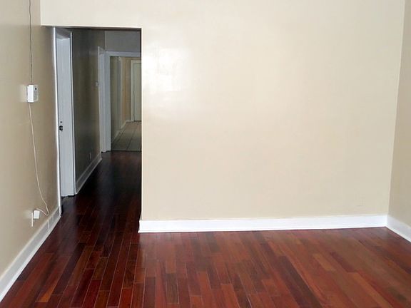 3rd image of 8341 S Saginaw Ave