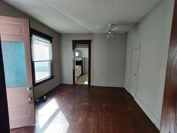 5th image of 933 S 5th St #2