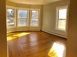 240 Rantoul St APT 1, Beverly, MA 01915