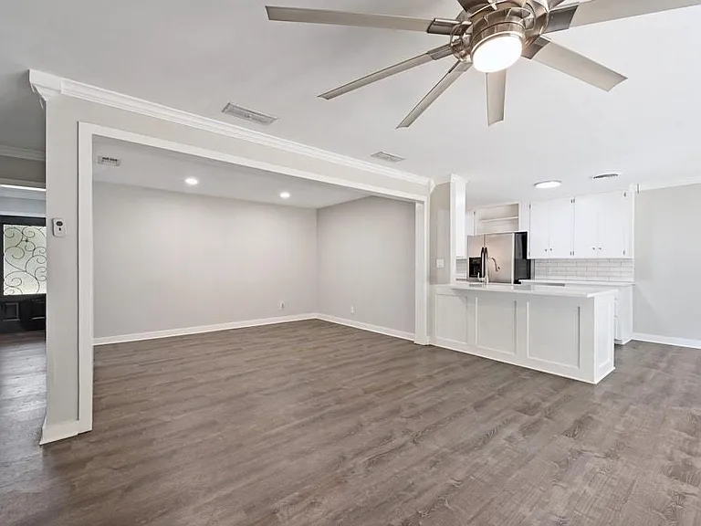 5903 Highland Hills Dr — Photo 11