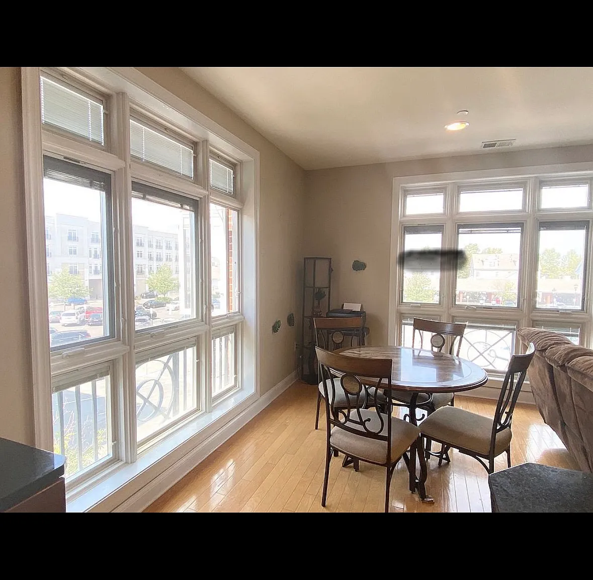 2 bed, 1383 sqft, $3,000 — Photo 4
