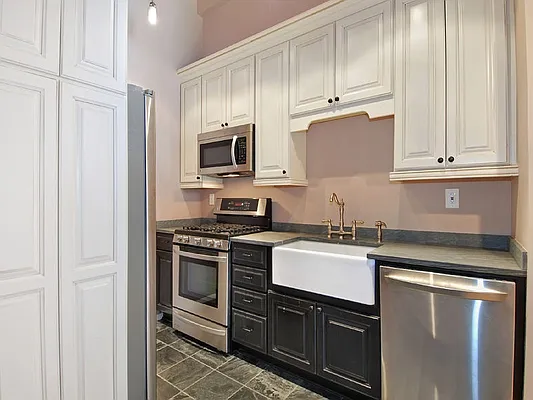 Sold by Sotheby's International Realty | media 5