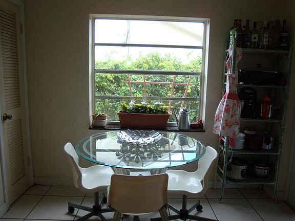 Home For Sale In Sandalfoot