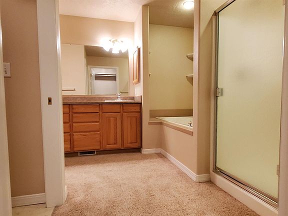 5th image of 733 W Wildrye Ct