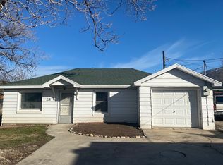 22 W 400 S, Centerville, UT 84014