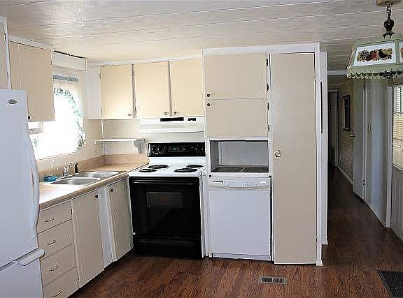 3rd image of 129 Beauchamp St