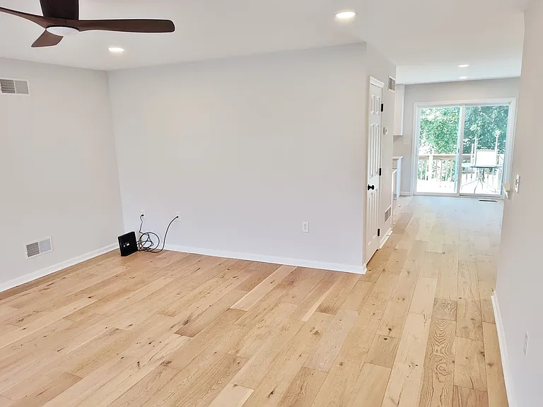 36 Taylor Dr — Photo 7