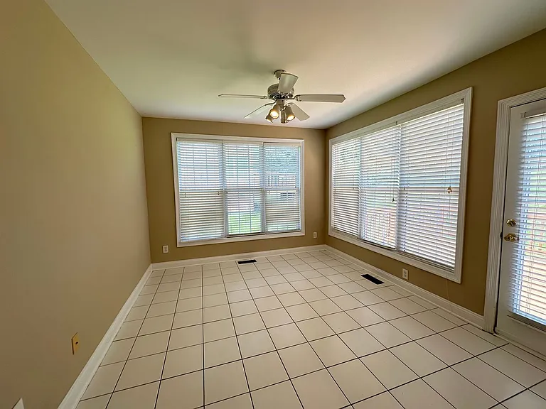 6378 Clubside Dr — Photo 10
