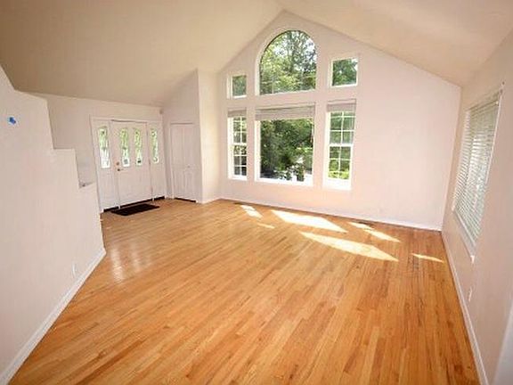 4th image of 3609 E Crest Mount Cir