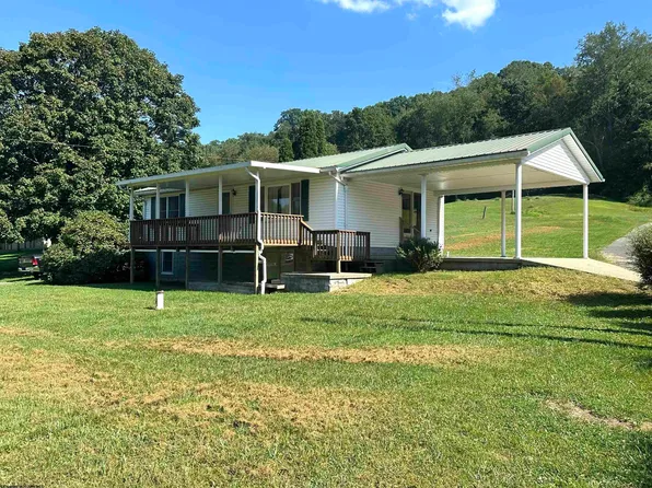 17 Hannah Ln, Fairview, WV 26570