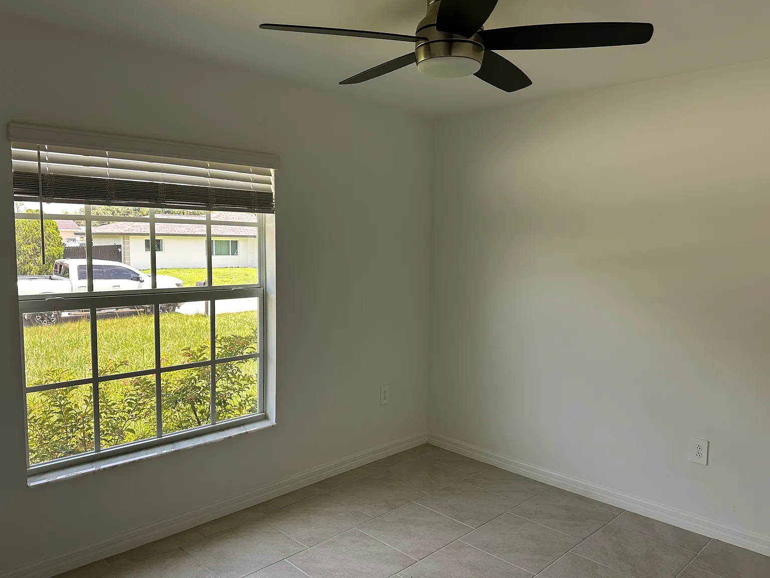 4 bed, 1936 sqft, $1,900 — Photo 4