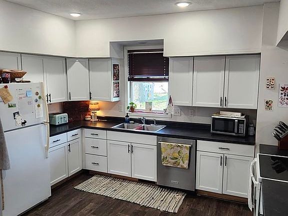5th image of 505 Pottawatomie St