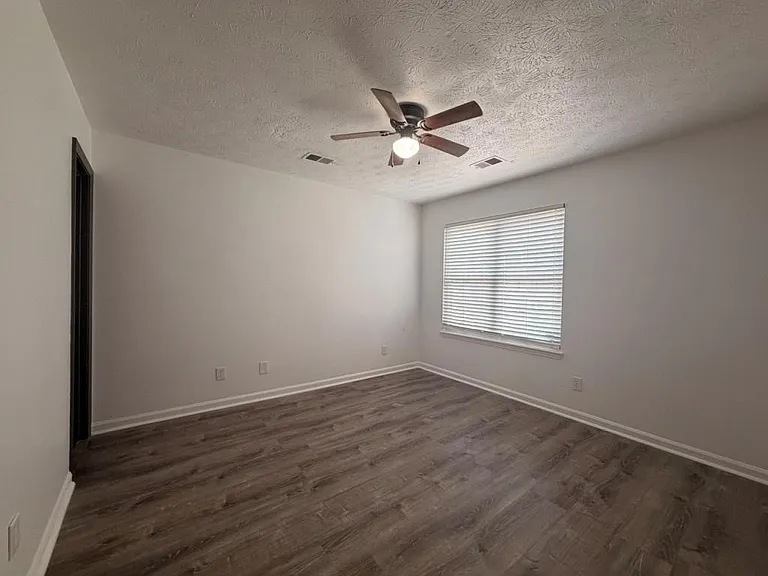 1026 Wuthering Way — Photo 12