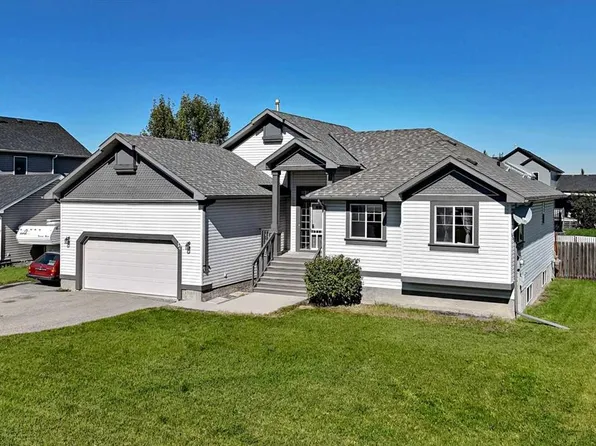 12 S Welshimer Cres NE, Rocky View County, AB T0J 1X1