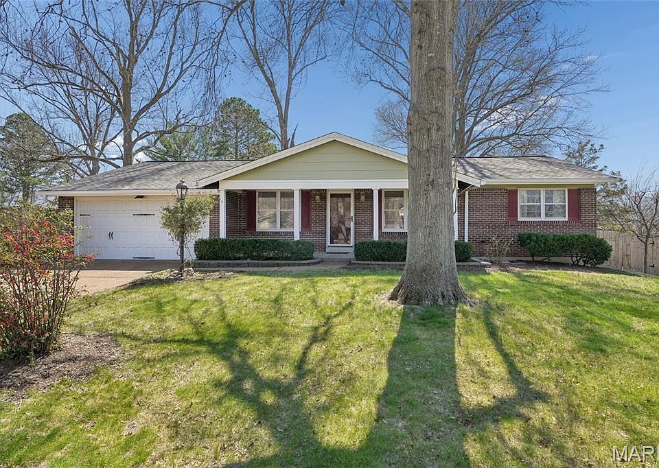 1st image of 2664 Sanders Dr