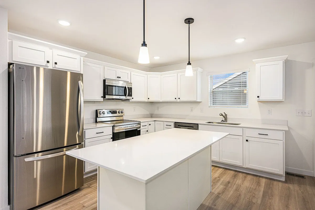 Building Photo - 1835 Kingfisher Cir