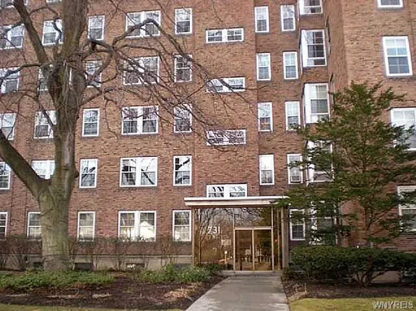 731 W Ferry St APT 2J, Buffalo, NY 14222