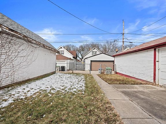 3rd image of 3833 North 25th STREET