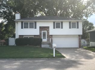 212 Trailridge Rd, Norfolk, NE 68701