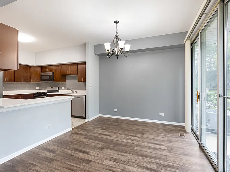 1175 Regency Dr — Photo 7
