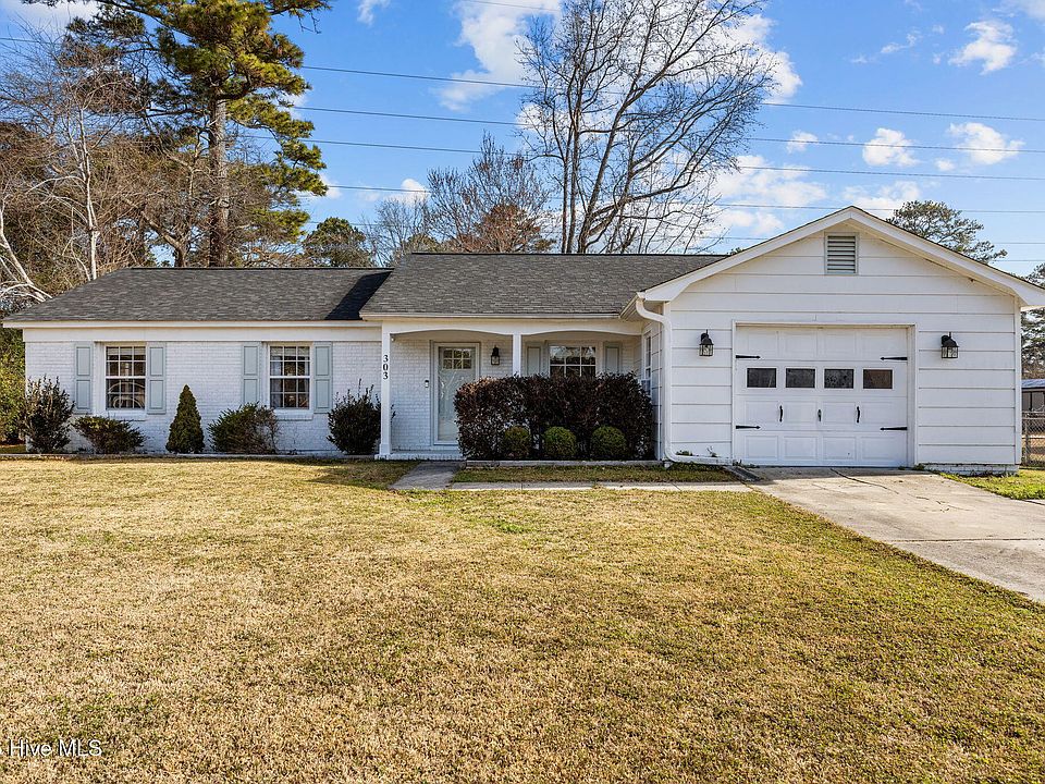 1st image of 303 Greenbriar Drive