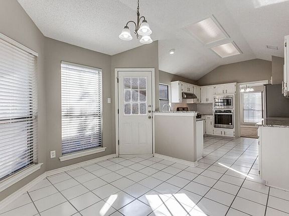 5th image of 16750 Cleary Cir