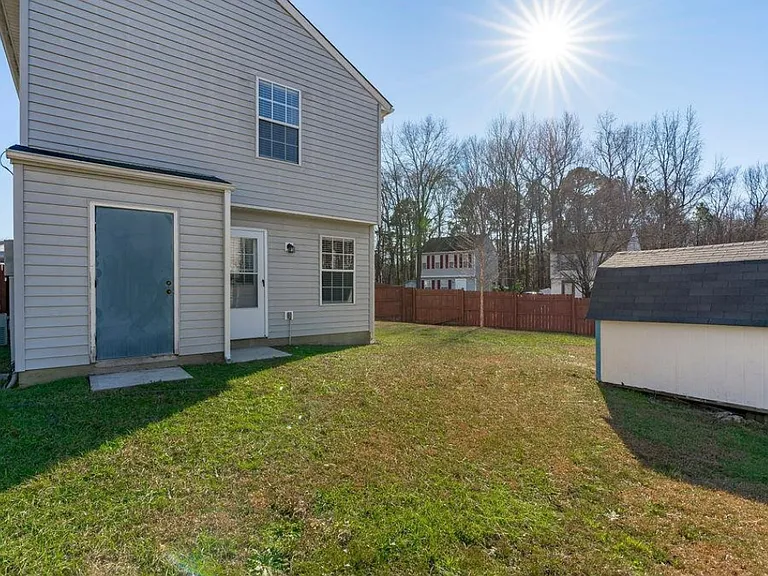 8228 Wynewood Ct — Photo 2