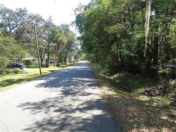 2nd image of Brockway Ln