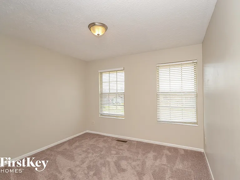 5456 Shady Meadows Dr — Photo 11
