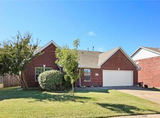 1107 Halifax Ln, Forney, TX 75126