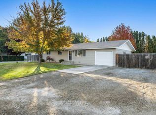 1105 W 29th Ave, Kennewick, WA 99337