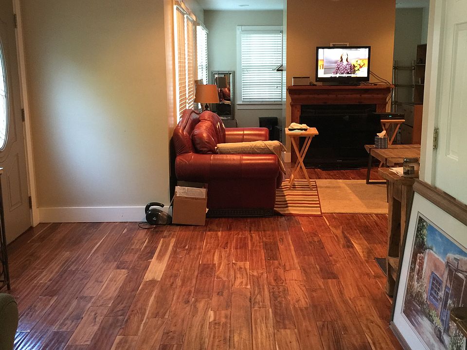 Open plan kitchen to great r