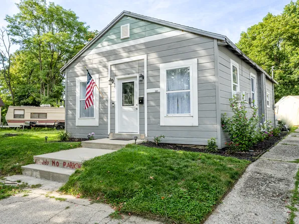 307 E Telegraph St, Dowagiac, MI 49047