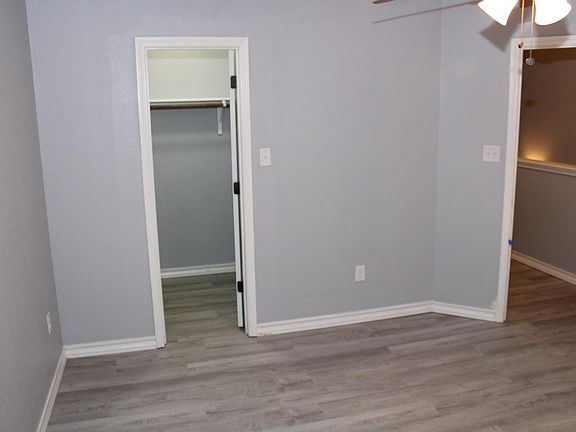 5th image of 4929 Flipper Dr