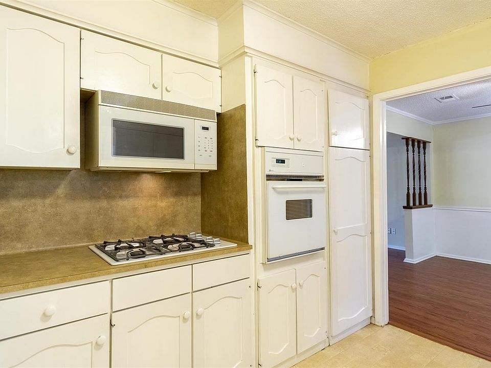 1st image of 1505 Medina Dr