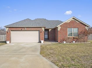 2471 E High Ridge Cir, Republic, MO 65738