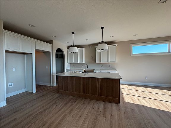 2nd image of 4711 177th St