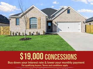 1908 Farmer St, Pea Ridge, AR 72751