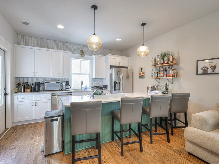 901 Curdwood Blvd — Photo 8
