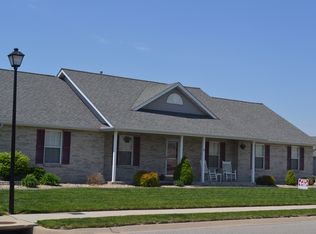 70 Willow Ln, Highland, IL 62249