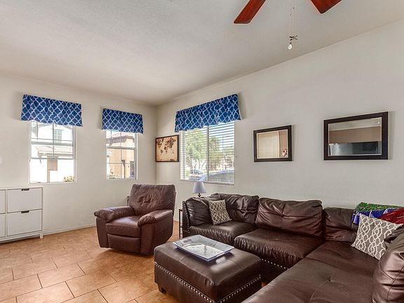 4th image of 1431 E ROMLEY Avenue