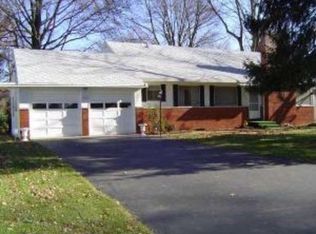 3034 Courtright Rd, Columbus, OH 43232