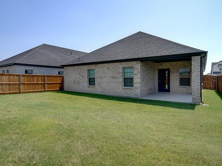 331 Oak Creek Dr — Photo 19