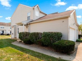 107 Meander Ln, Elyria, OH 44035