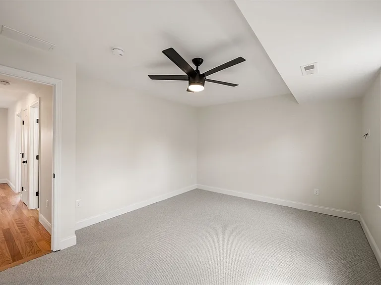 32 Union St #32 — Photo 29