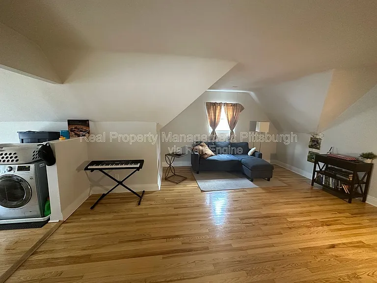 5619 E Liberty Blvd #3 — Photo 4
