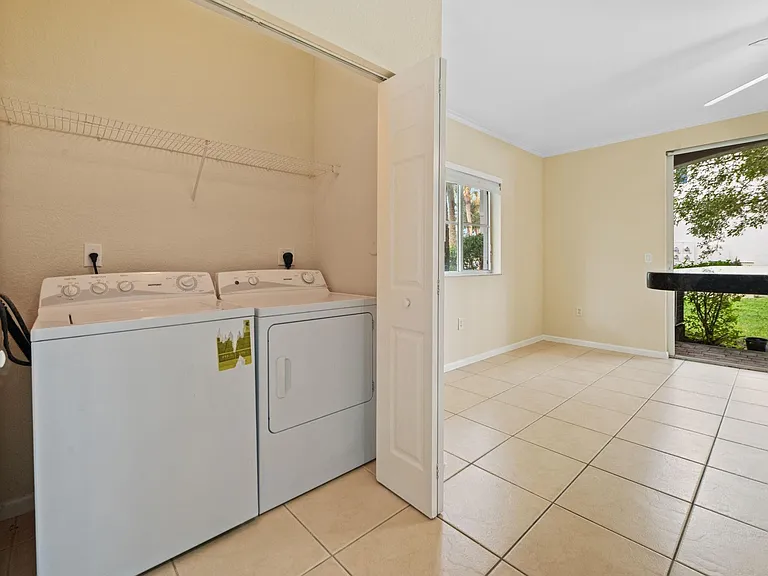 8299 SW 27th St #101 — Photo 21